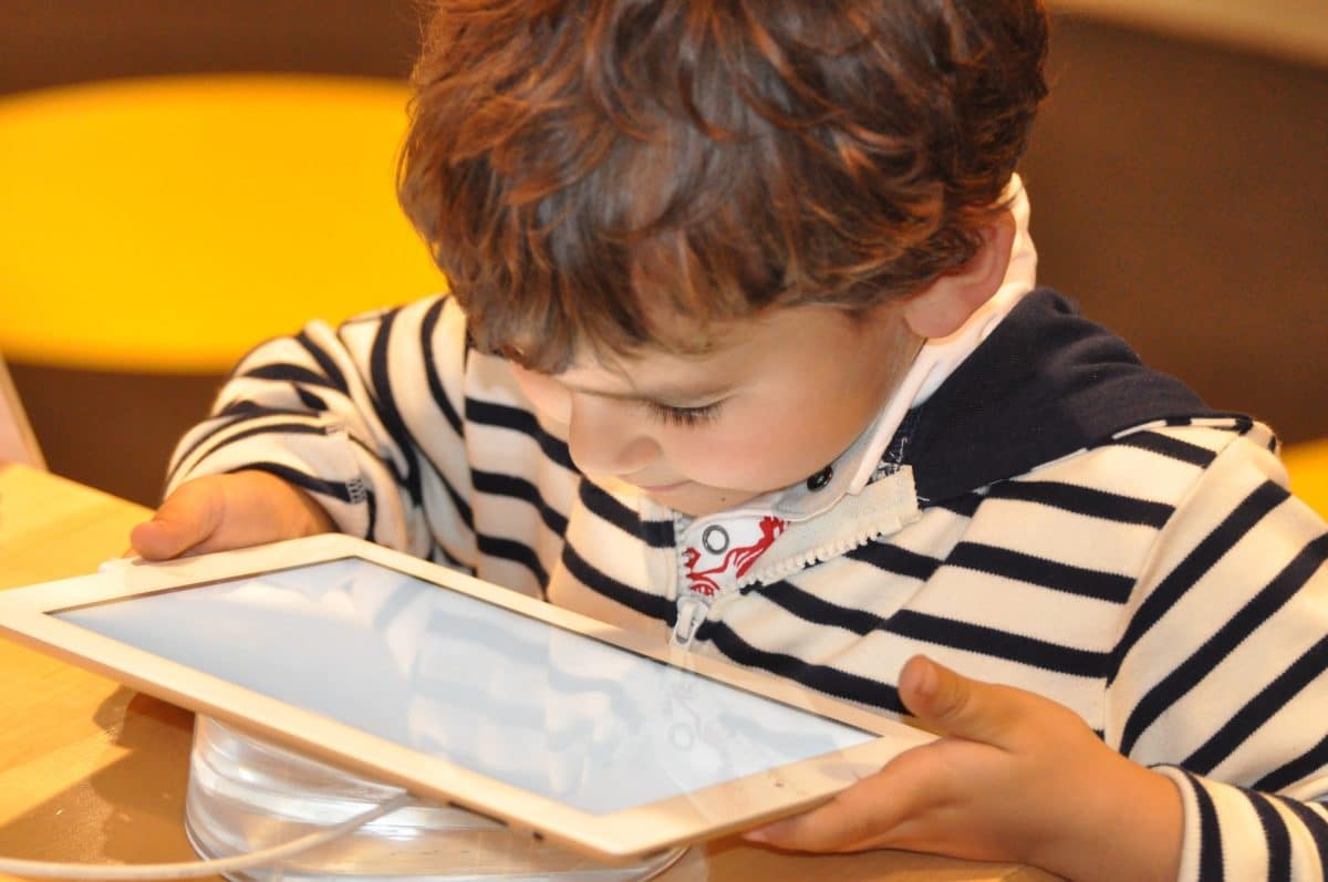 enfant tablette