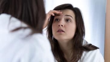 visage taches touges