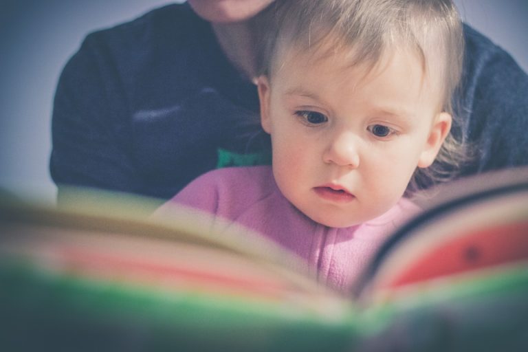 enfant mère lecture QI intelligence