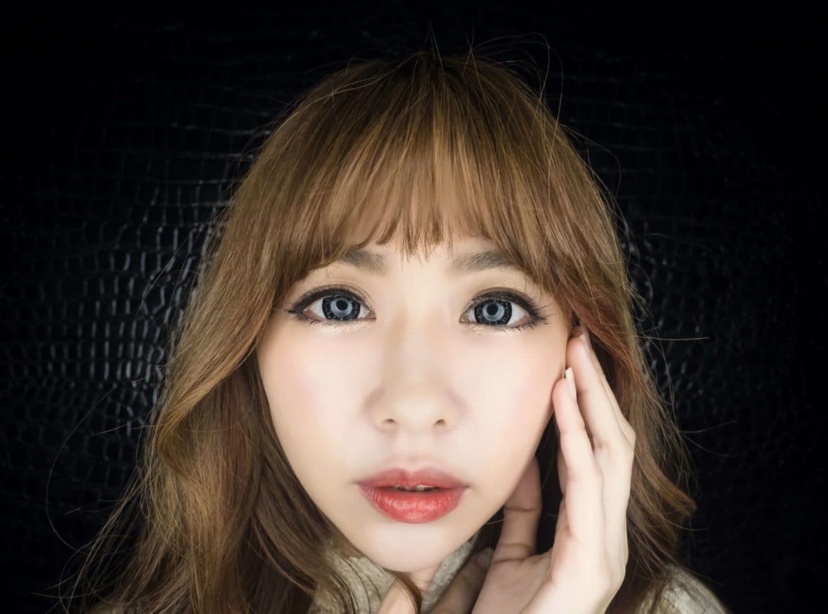 visage yeux