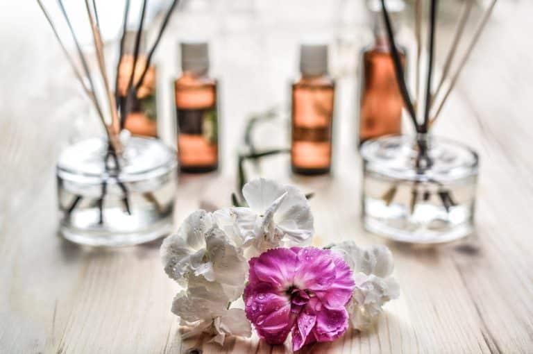 huiles essentielle monicore Pixabay